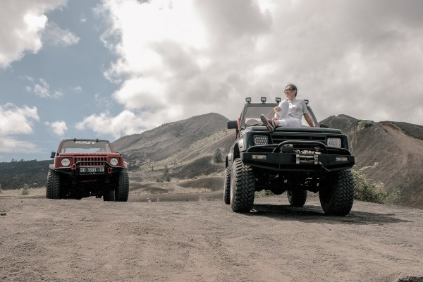 Volcano Jeep Adventure with Natural Hot Spring